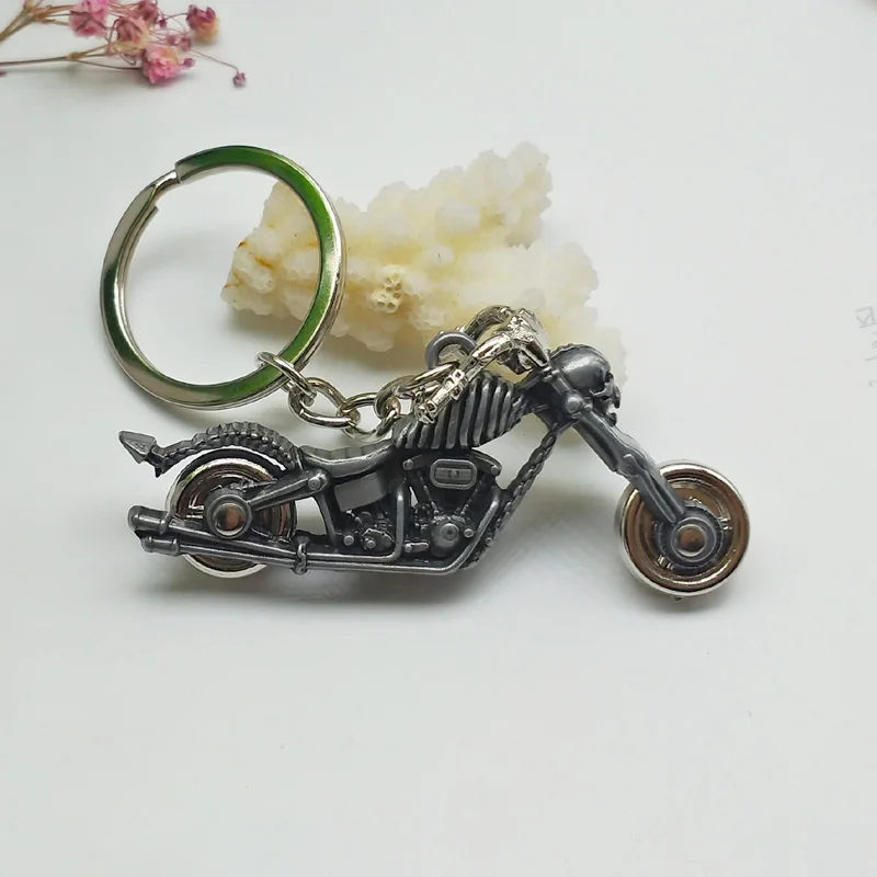 New Motorcycle Key Chain Personality Skull Motorcycle Car Key Ring Charm Bag Pendant Gift Keychain Jewelry K3120