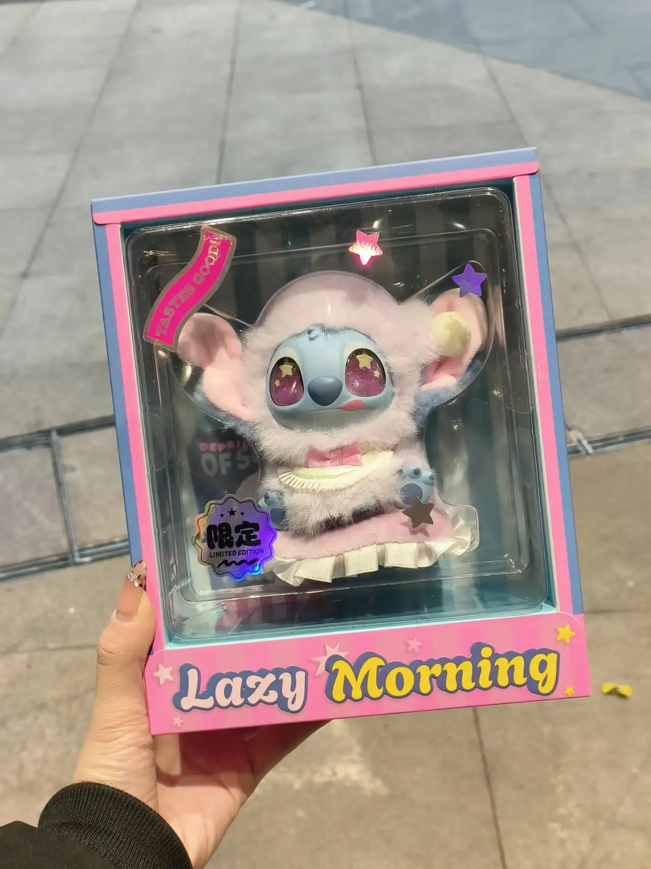 

Disney Stitch Limited Edition Vinyl Charm, Won’t Wake Up Series Cute Lazy Keyring, Lilo & Stitch Collectible Pendant