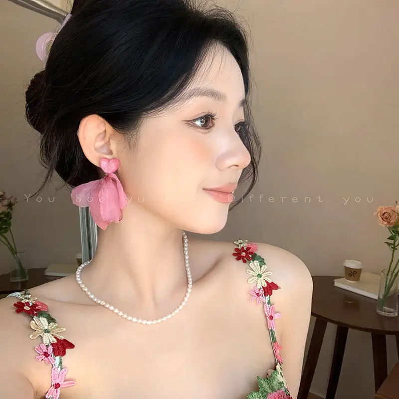 Sweet Mesh Fabric Flower Petal Love Heart Drop Earrings for Women Korean Temperament Versatile Summer Jewelry Party Gift