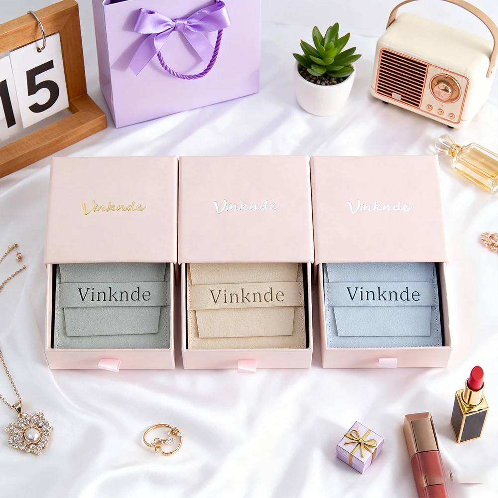 

8x8x1.7cm Custom Logo Pink Sliding Drawer Cardboard Paper Earring Ring Necklace Jewelry Box With 6.2x6.2cm Microfiber Bag Pouch