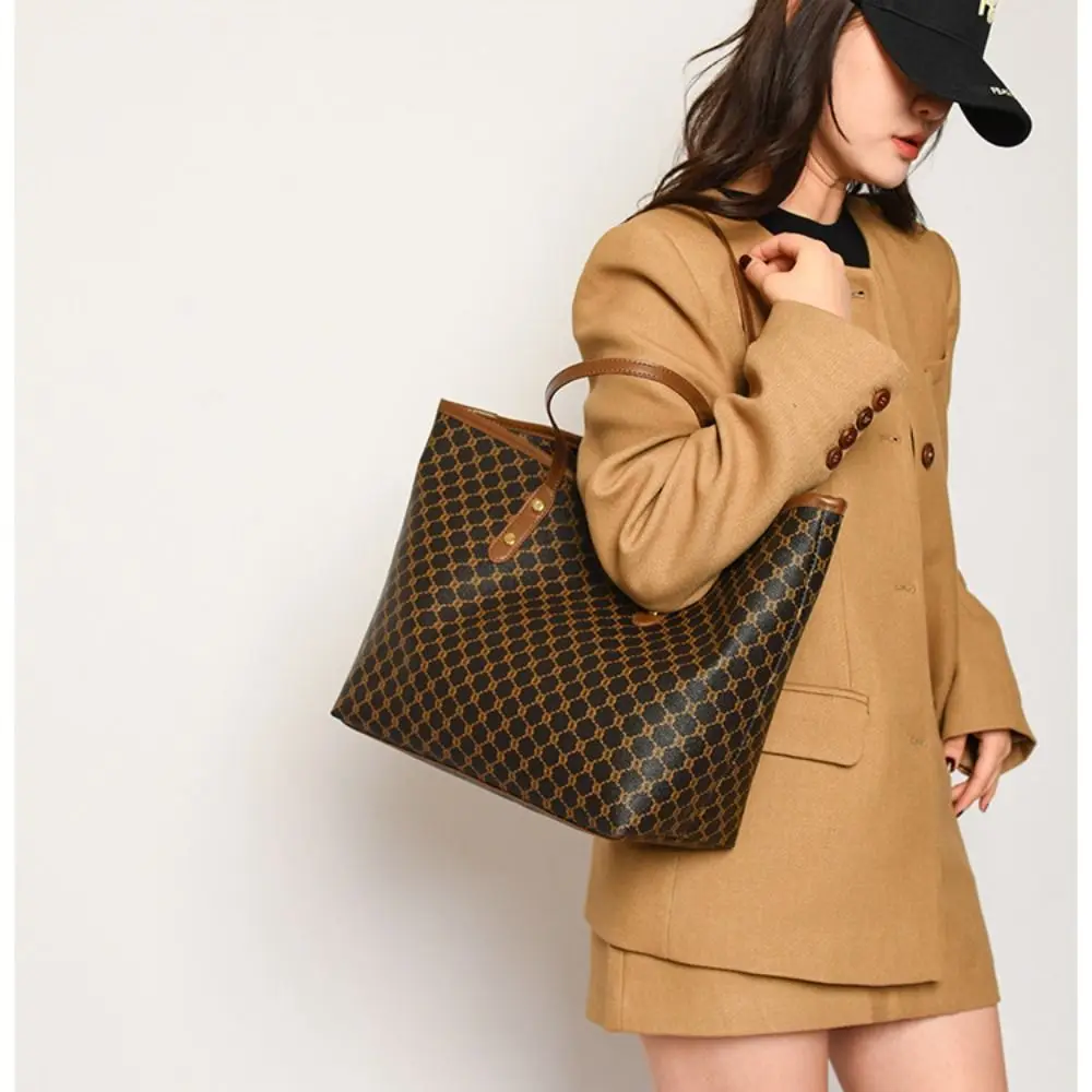 Fashion Women Handbags Classic Design Shoulder Bag Large Capacity Tote Bag Ladies Casual Commuting Bag