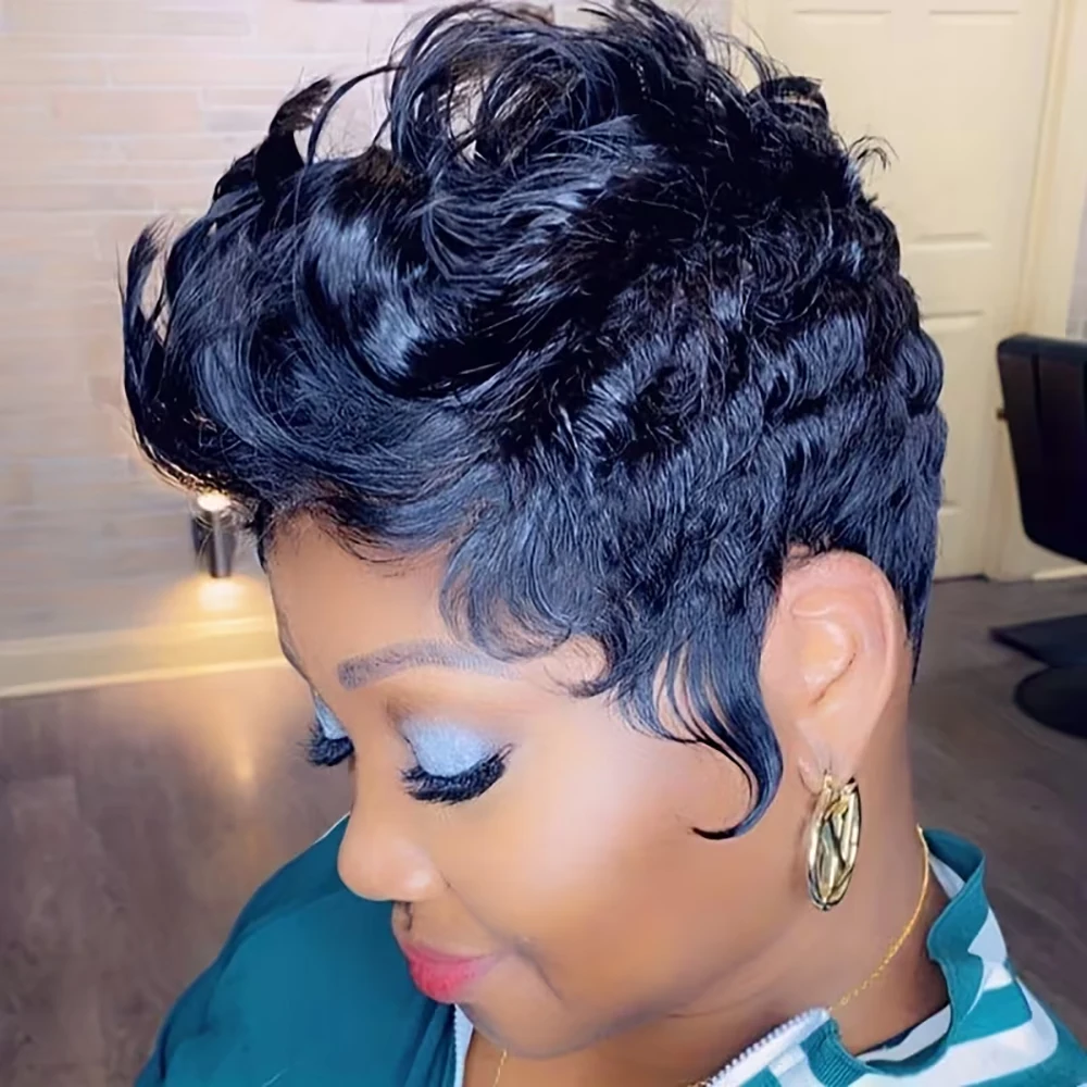 Parrucca corta con taglio pixie Parrucca per capelli umani ricci a onda sciolta con attaccatura dei capelli pre pizzicata per le donne Parrucca brasiliana per capelli Remy Protezione fatta a macchina