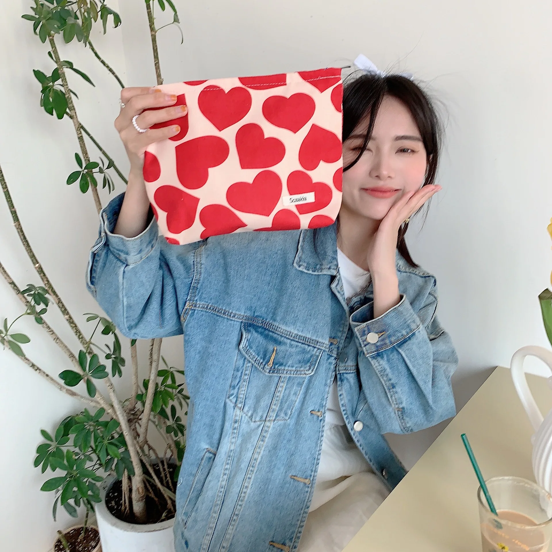 Retro Corduroy Love Makeup Bag Women Makeup Pouch Portable Toilet Bag Cosmetic Bags Travel Organizer Bag