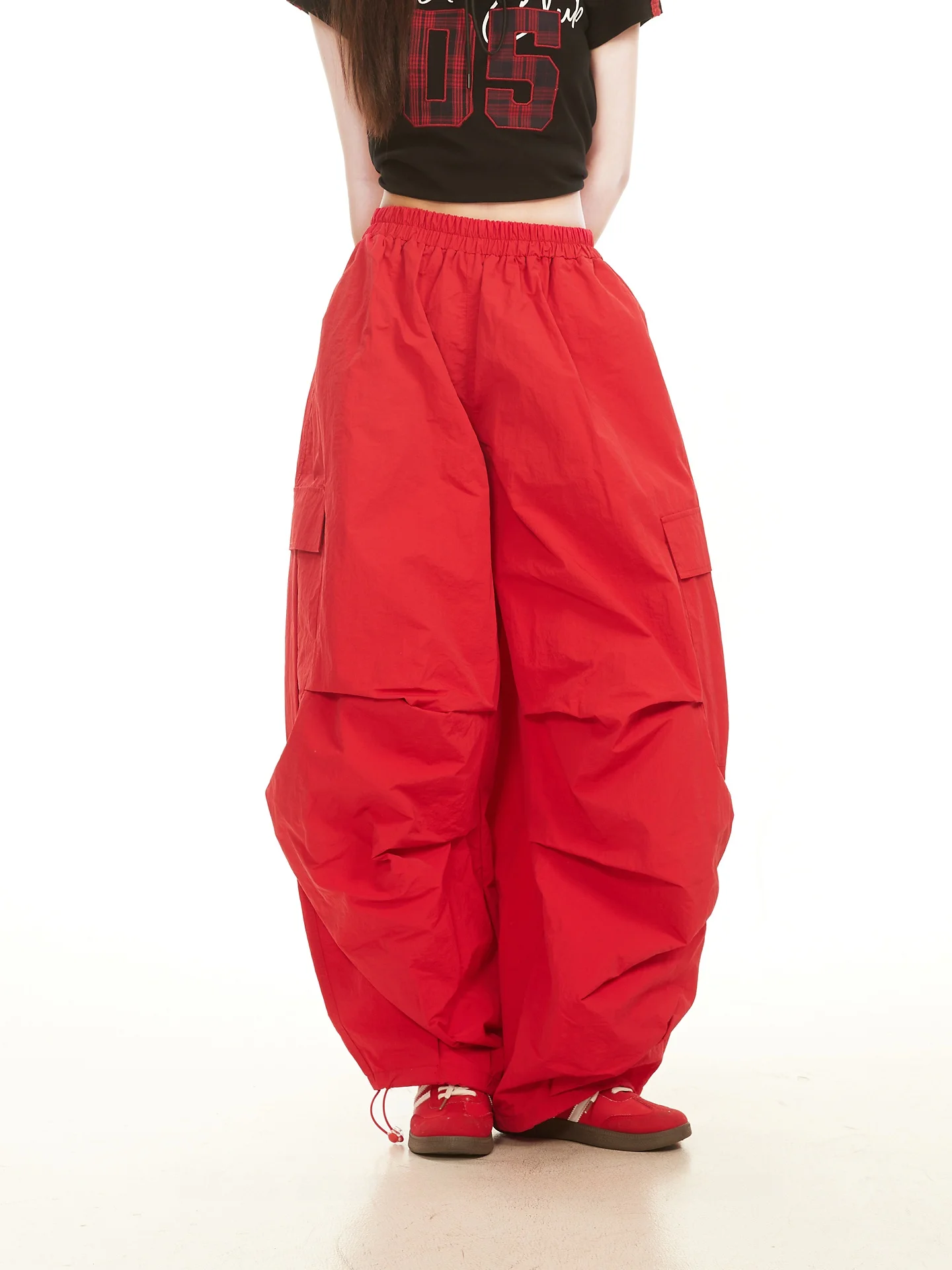 

Американские свободные повседневные брюки для женщин, весна-лето, уникальный силуэт, широкие брюки для танцев, модные плиссированные брюки с высокой талией