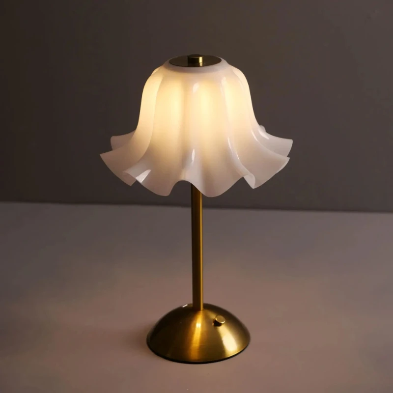 

Bedroom bedside lamp luxury ins popular night light high appearance grade decoration simple charging environment desk lamp