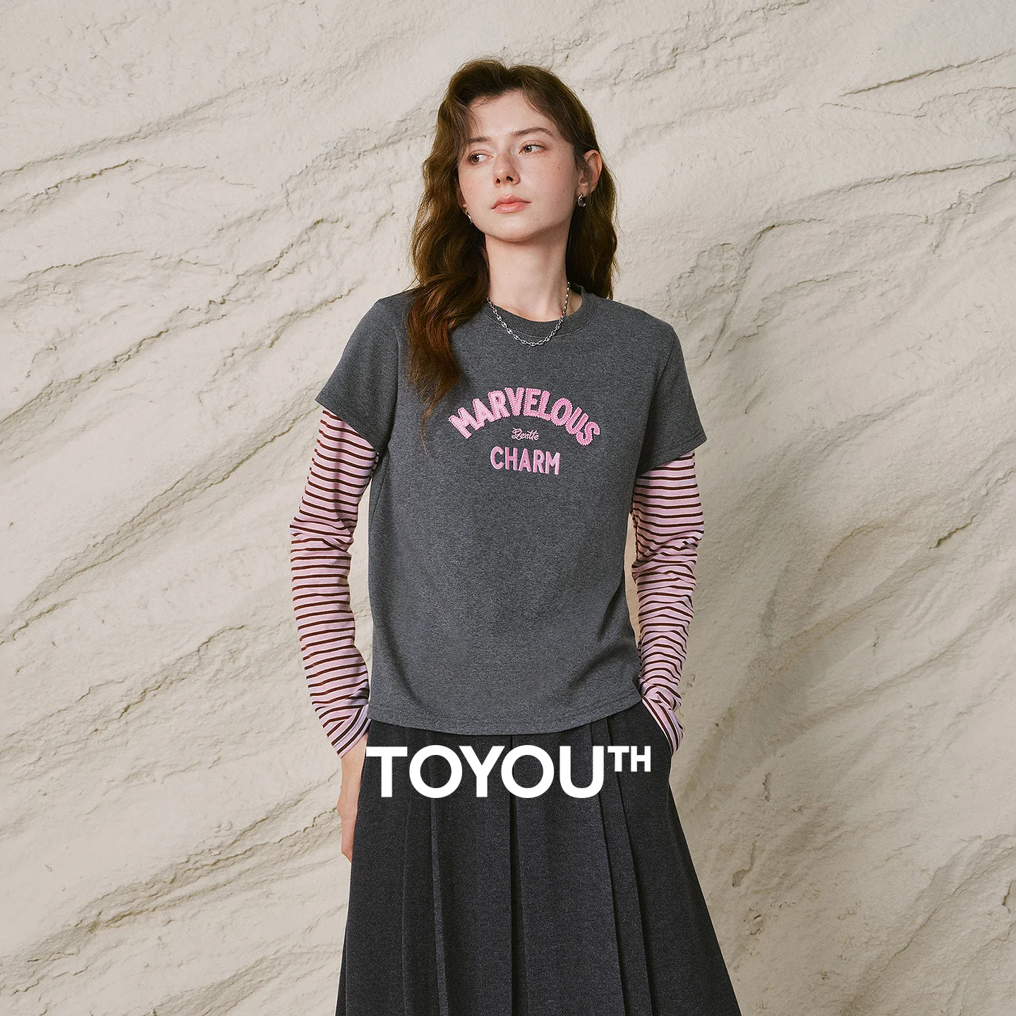 TOYOUTH Women T-shirt 2026 Winter New Fake Two Piece Letter Embroidery Striped Spliced Heavy Embroidery Basic Tops