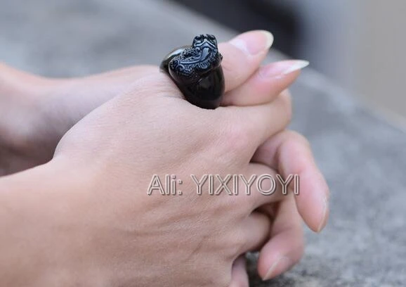Retro Natural Black Obsidian Carved Chinese Amulet PiXiu Lucky Thumb Ring Vintage Man\'s Rings Luxury Jewelry Gifts 19-22mm