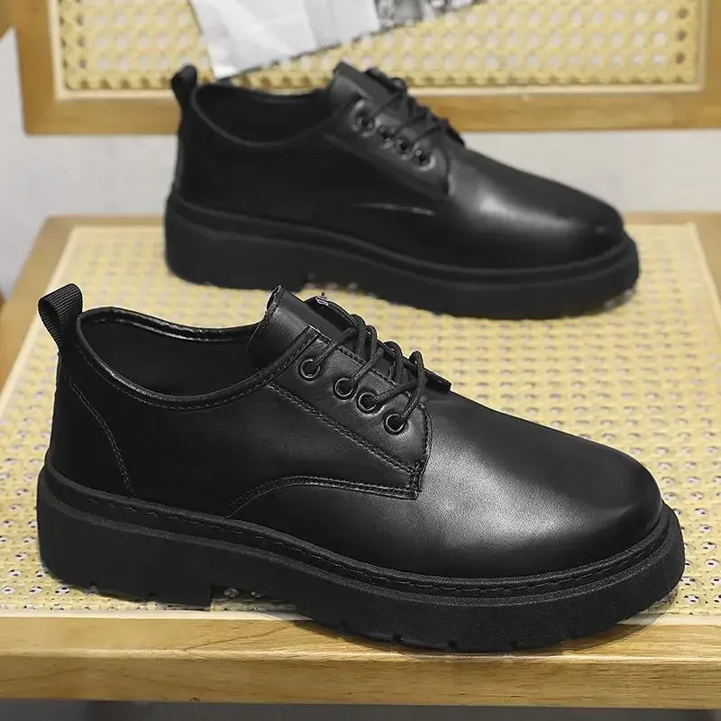 Sapatos de couro genuíno para homens, sapatos de negócios Oxford, sapatos de renda Derby, italiano