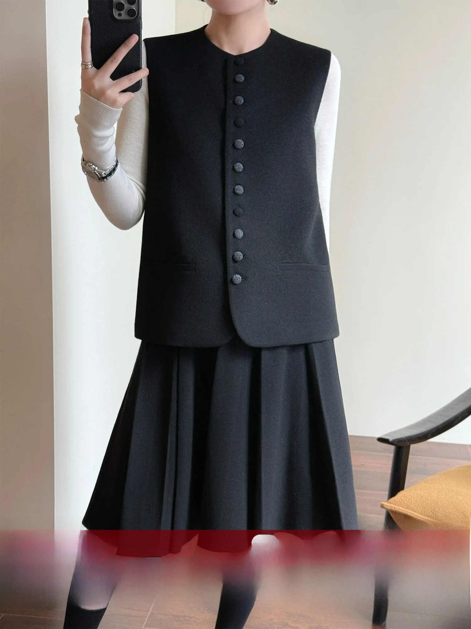 

Комплект WANGER London: шерстяной жилет и юбка для дождливой погоды, шерстяной свитер с круглым вырезом на пуговицах и юбка, модный городской стиль