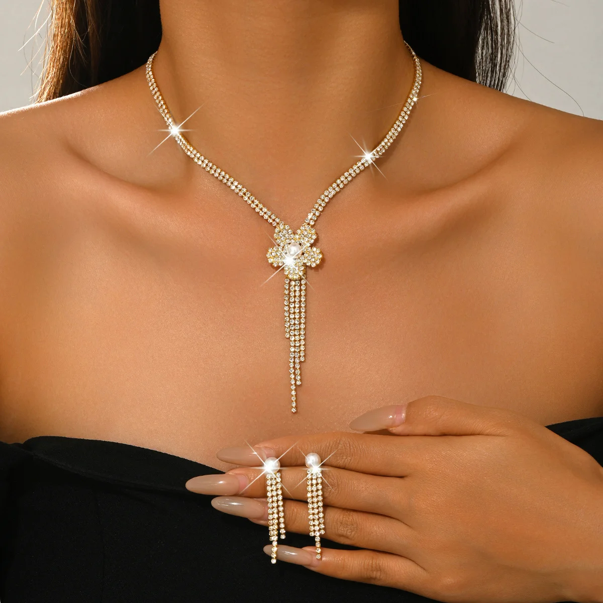 

French-style sweet and eco-friendly beaded flower fringed necklace and earrings set, fashionable pearl accessories