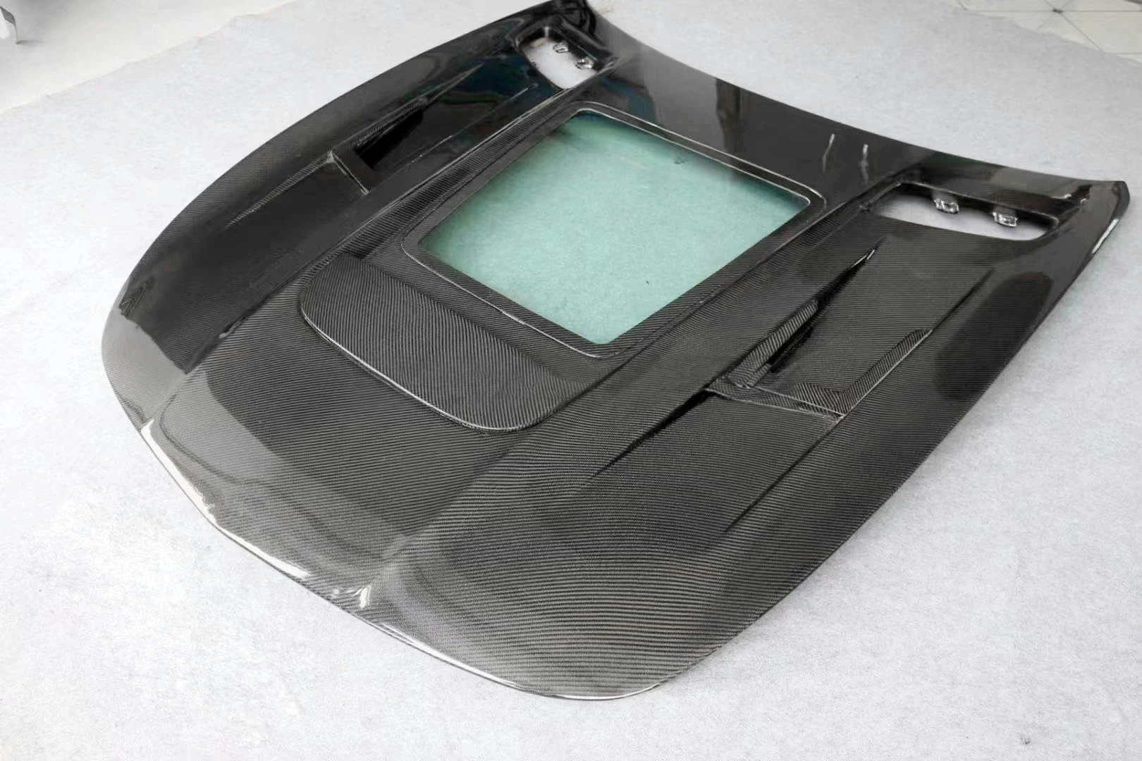 غطاء فتحة تهوية من ألياف الكربون بتصميم شفاف BS لغطاء محرك السيارة الجديد من الكربون GT/GTC/GTS/GTR