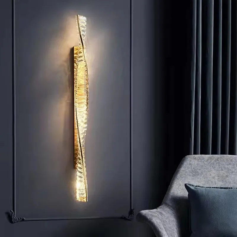 Lámpara de pared Led para cabecera moderna, apliques de pared de cristal con brillo de lujo, lámpara montada en sofá de Metal dorado, decoración del hogar, accesorio de iluminación interior