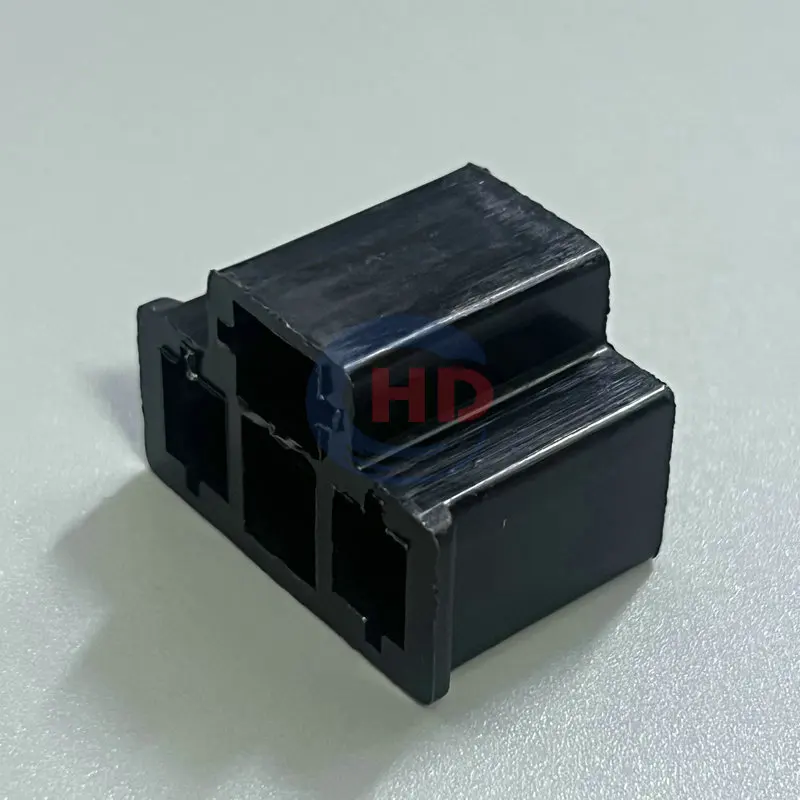 4pin auto waterproof electric plastic wire harness connector HD033-7.8-11