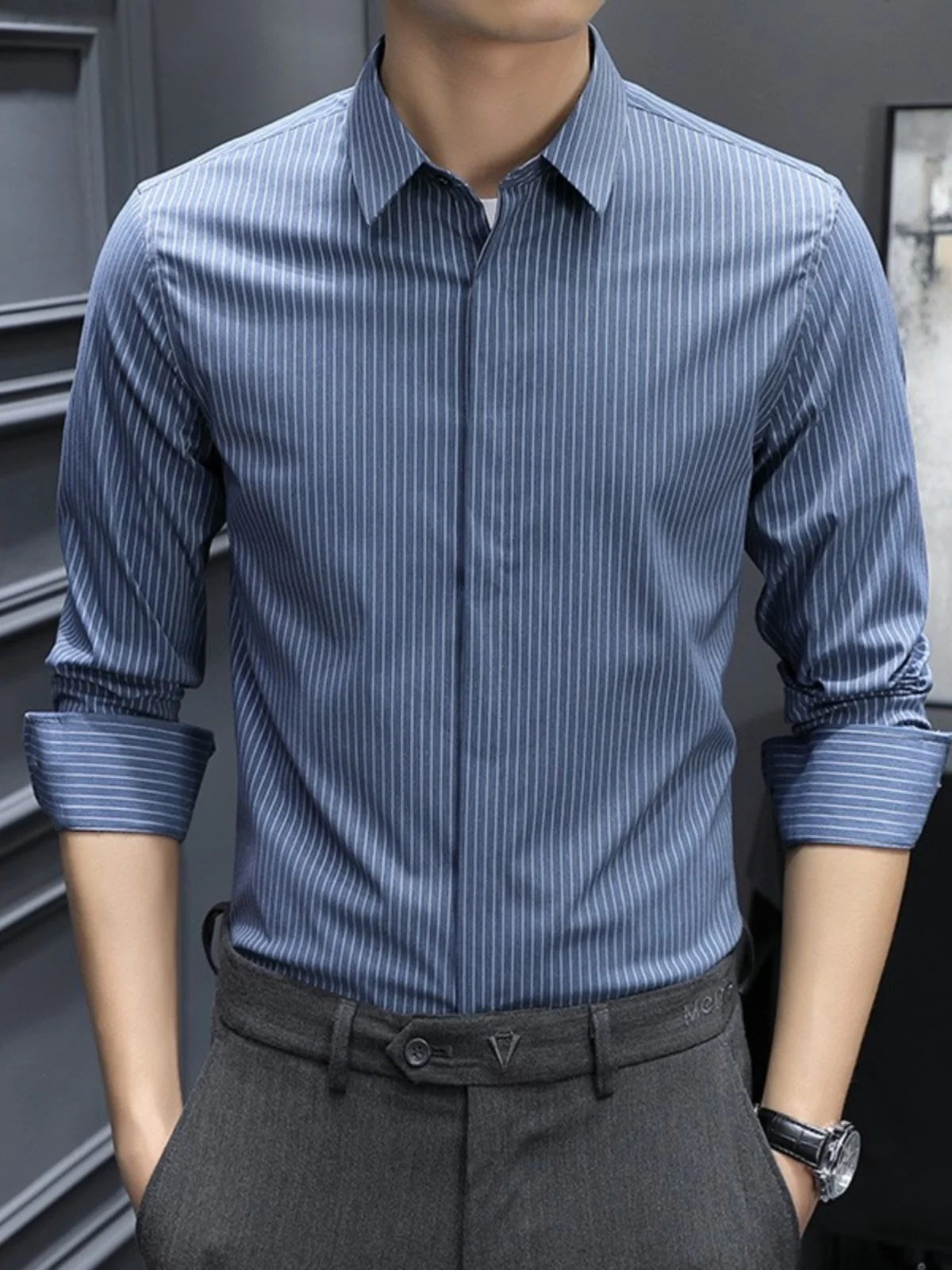 

Мужская приталенная рубашка с длинным рукавом в полоску, легкая в уходе, не мнется, повседневная, деловая, премиум-класса, весна-осень
