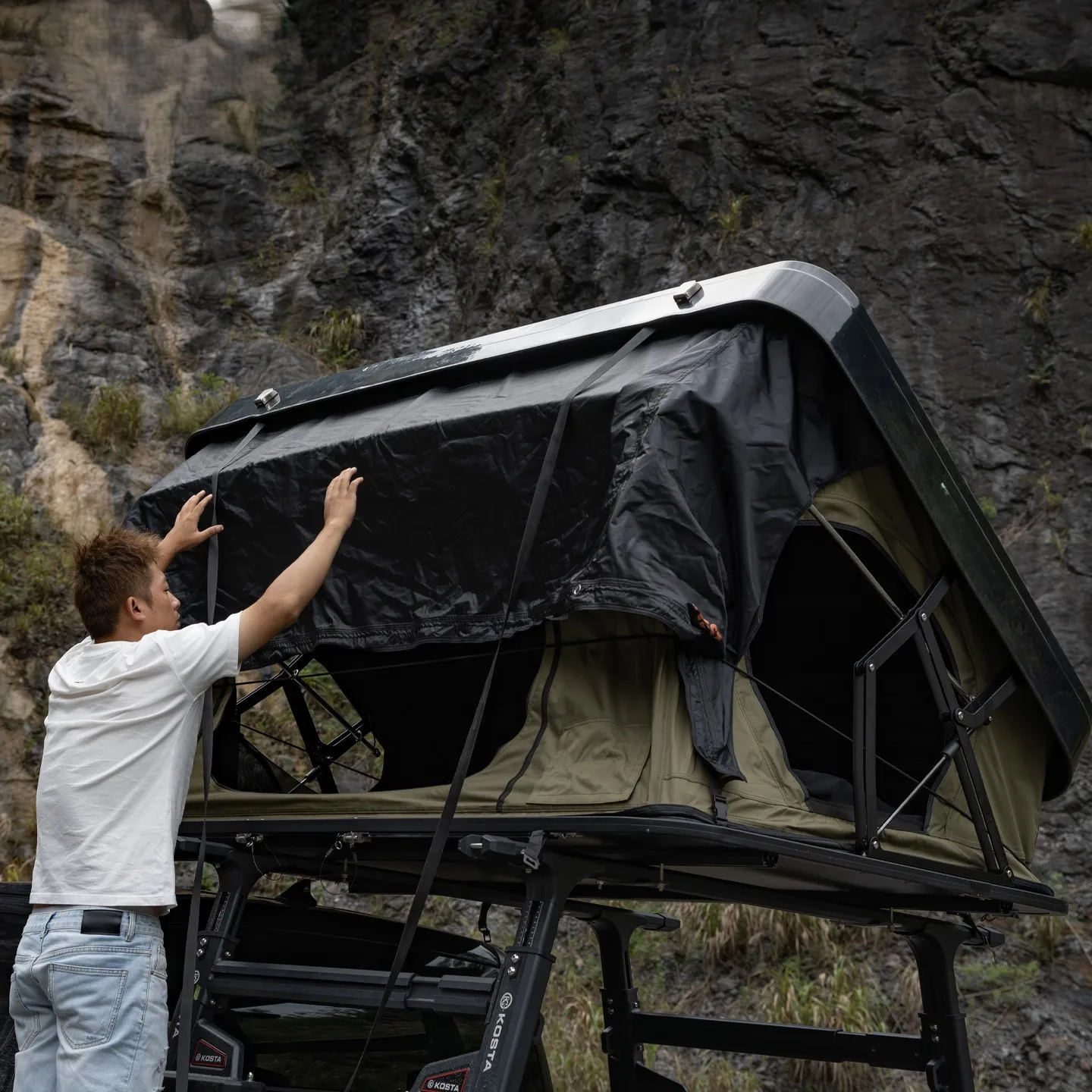 ！@Fully Automatic Rooftop Tent Waterproof Oxford Fabric Hard Shell Outdoor Camping Model-No Setup Needed