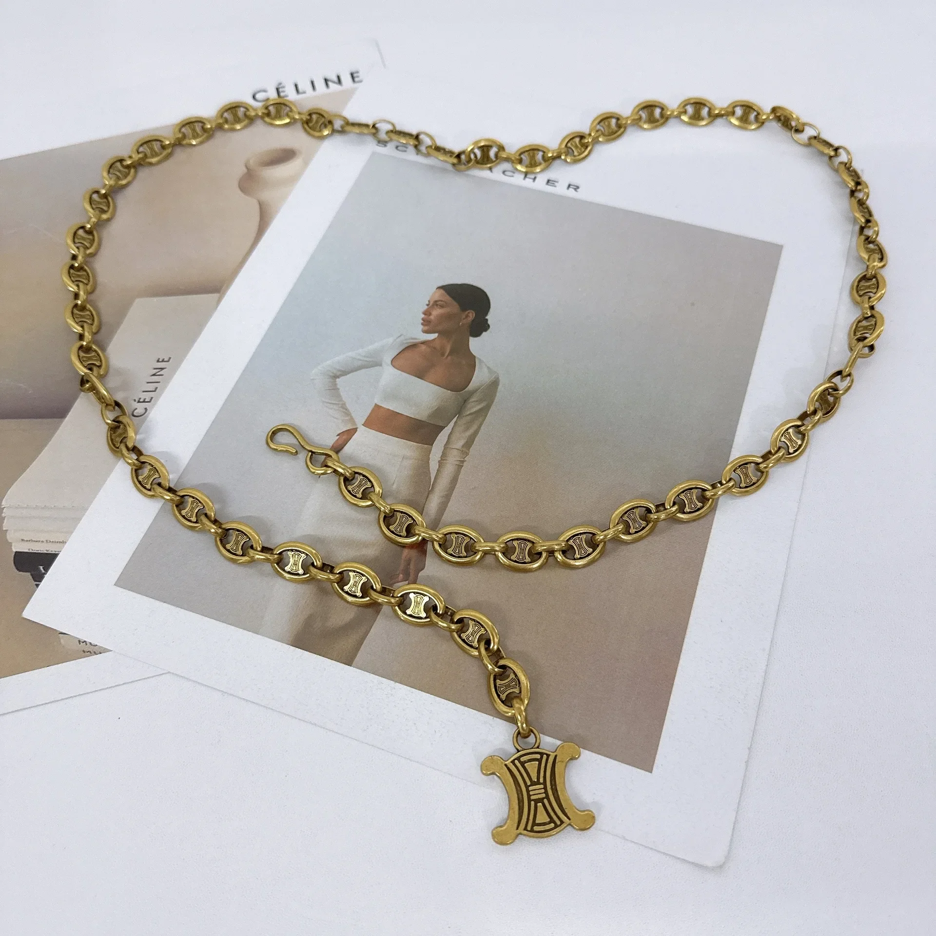 العصرية سلسلة معدنية مجوهرات الجسم للنساء فستان الجينز مطابقة التبعي ريترو ستايل السيدات الخصر سلسلة الإكسسوارات العصرية