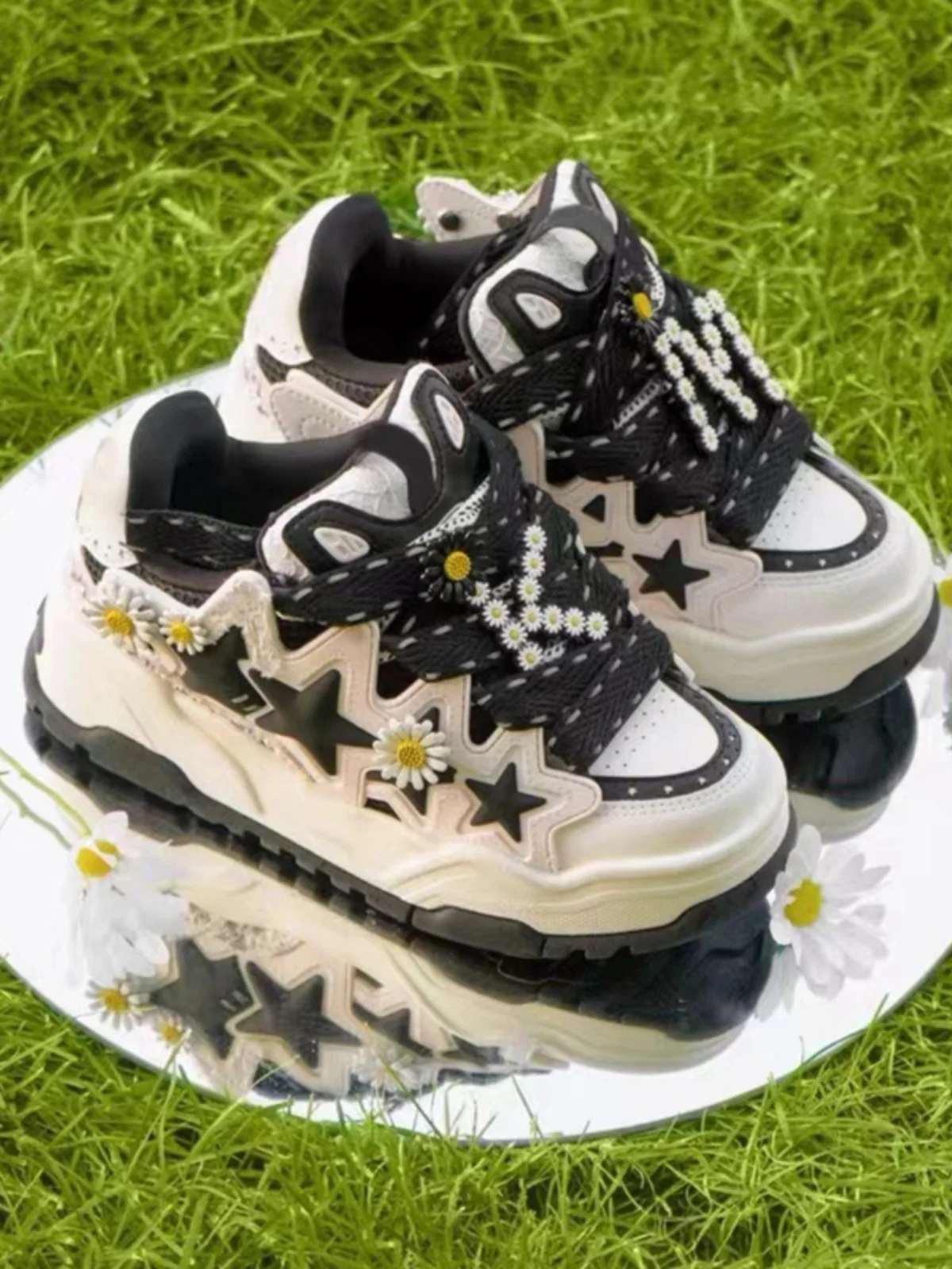 Scopri le Scarpe ADC Da Vinci: Stile, Comfort e Design Unico per Tutti