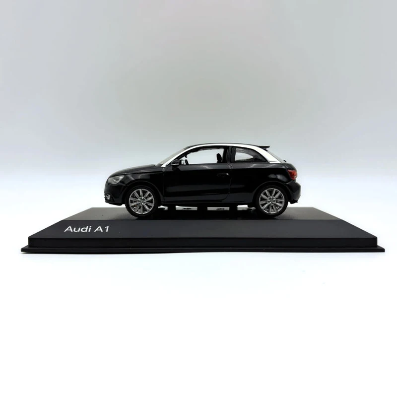 

Коллекционная модель автомобиля A1 2021 года из литого металла в масштабе 1:43, статическая, для демонстрации, сувенир, подарок, украшение