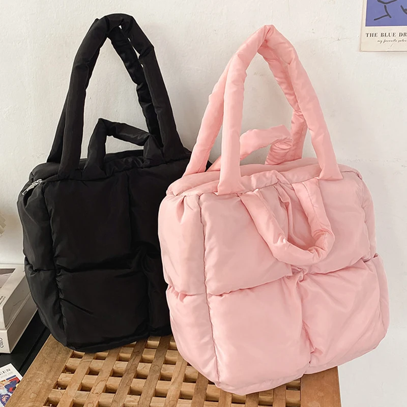 Women's Chic Checkered Quilted Shoulder Bag Korean Cute Solid Color Winter Soft Handbags Soft Tote Handbags Travel Commuter Bag