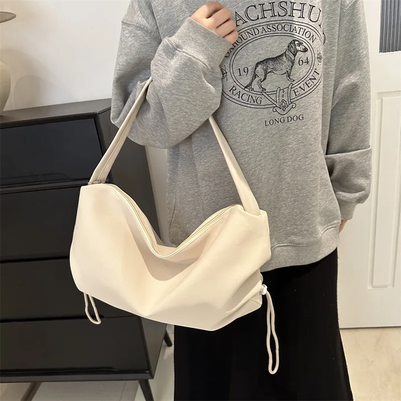 

Women Large Capacity Shopping Bag Tote Bag Wide Strap Crossbody Bag Casual Fashion Shoulder Bag