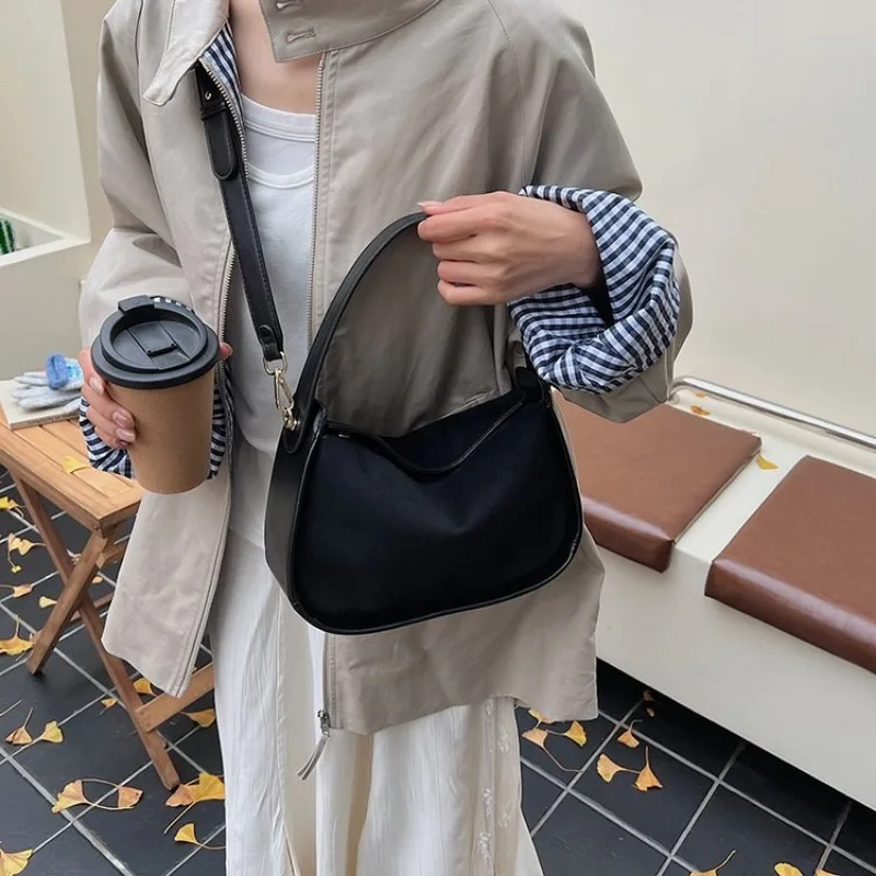 

Elegant Minimalist Diaper Bag Handbag Backpack Wedding Essentials Large Capacity Exquisite Portable Trendy Simple Chic