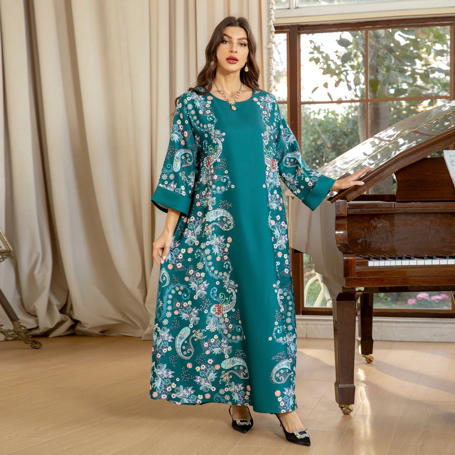 AB356 Muslim women's clothing, Dubai, Arab, diamond hot stamping pearl burning craft dress, jalabiya robe