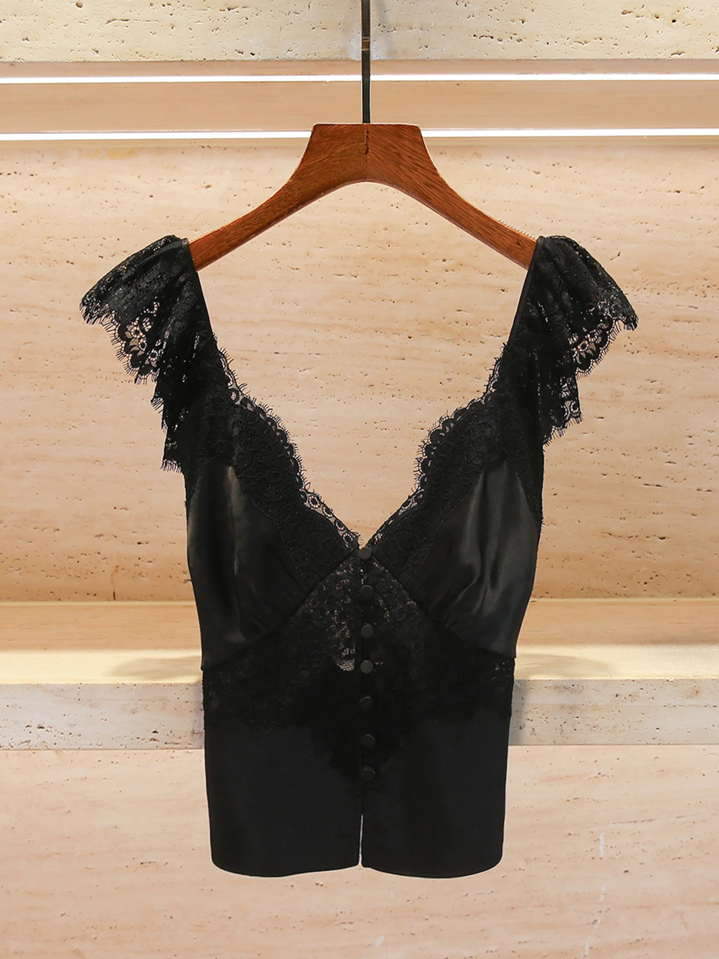 

French Sle Lace V-ne Tank Top Women's Premium Spring Faion Hepburn Sle Svel Crop Top Straight Hem Dry Fast