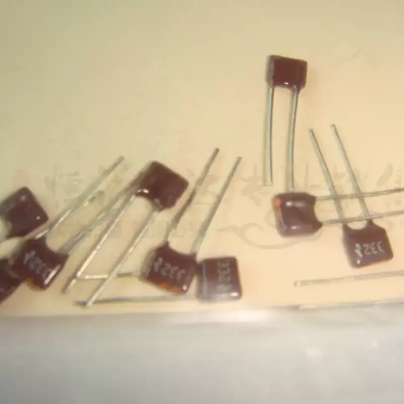 30-100pcs Imported Japanese Guangyin 3.3K RE15 P: 2.5mm 332F 1% non-magnetic chip, non inductive resistor
