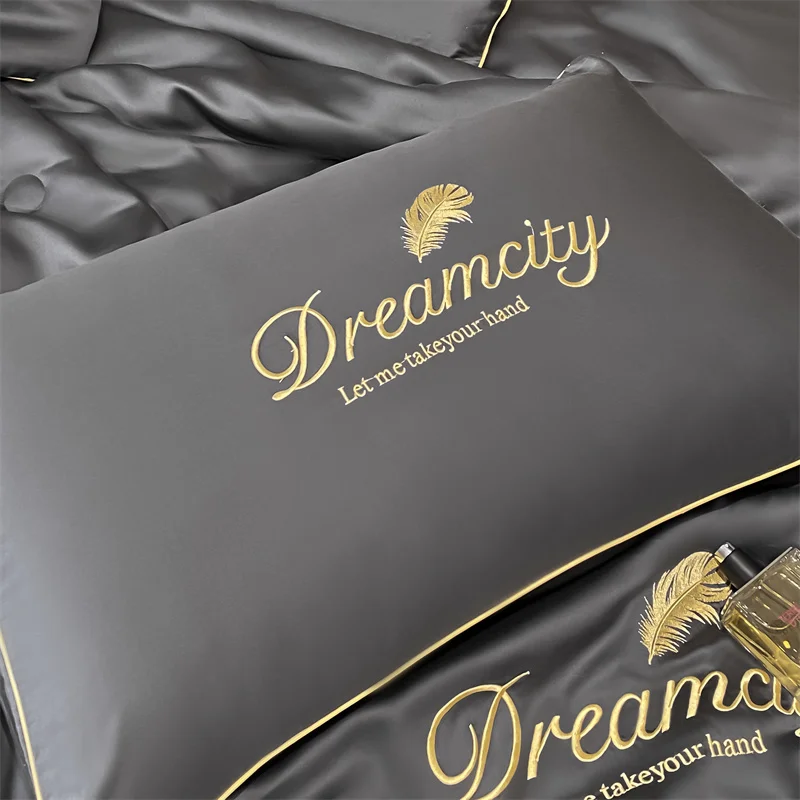 New Embroidery Summer Cool Quilt Silky Breathable Queen Quilts Cooling Comforter Bedding Set Ice Rayon Blanket Textile Supplies