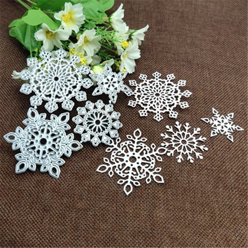 4pcs/set Christmas Snowflake Metal Cutting Dies Stencils Die Cut for DIY Scrapbooking Album Paper Card Embossing