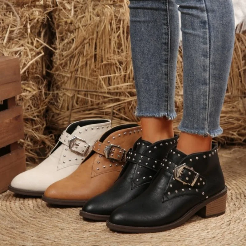 

2025 New Women Ankle Boots Mid Heel Fashion Casual Pointed Toe Short Boots Designer with Rivet Comfortable Shoes Shoes for Women