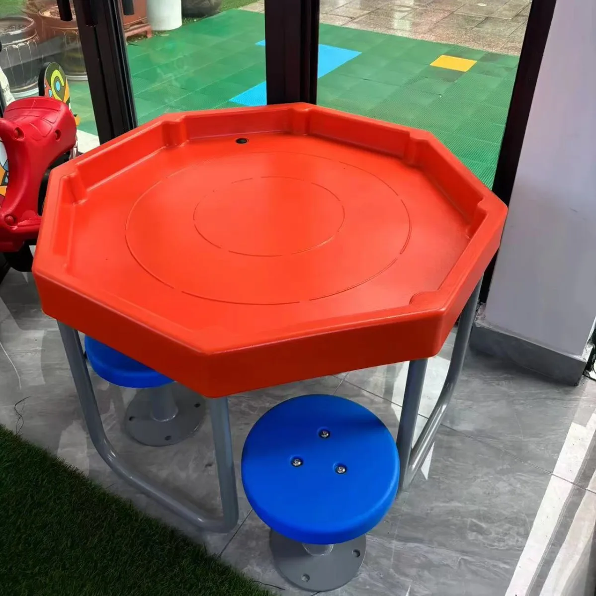 Children's outdoor large sand table Kindergarten community amusement facilities training equipment Indoor