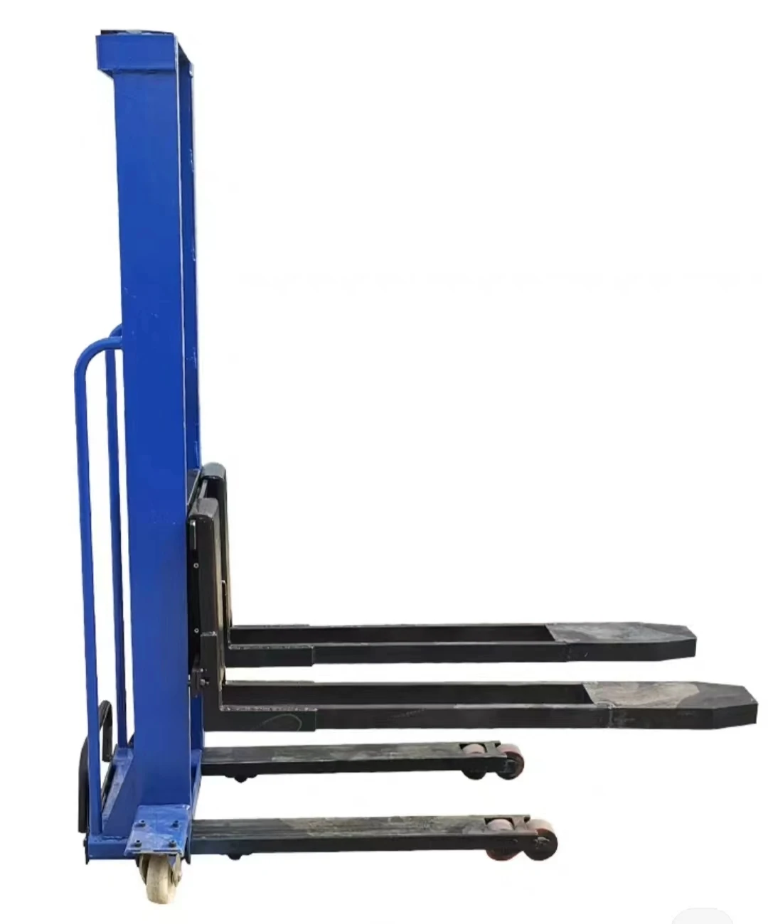 Self Loading Electric Forklift Truck For Efficient Warehouse Material Handling