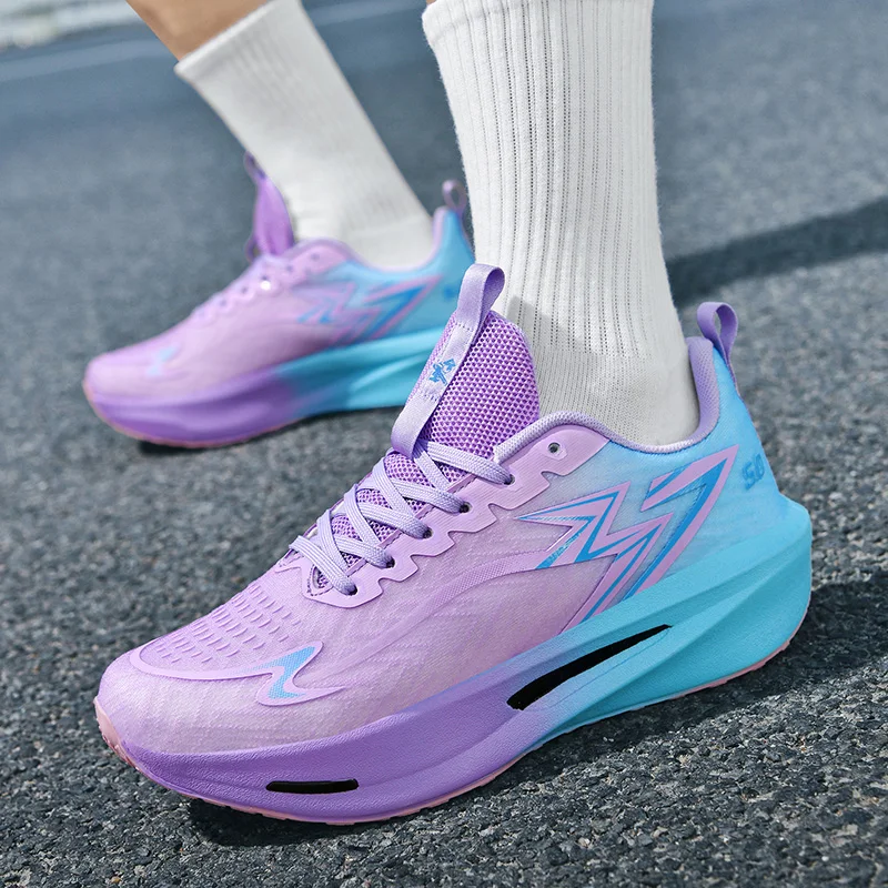 

Кроссовки, специальные карбоновые марафонские мужские спортивные дышащие легкие женские удобные спортивные нескользящие кроссовки ﻿