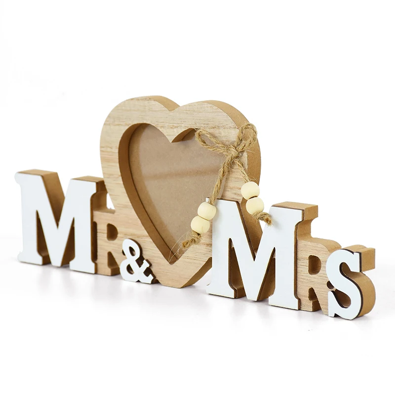 

Wedding Wooden Ornaments Mr & Mrs Love Heart Photo Frame for Rustic Wedding Party Engagement Home Table Decoration Display Stand