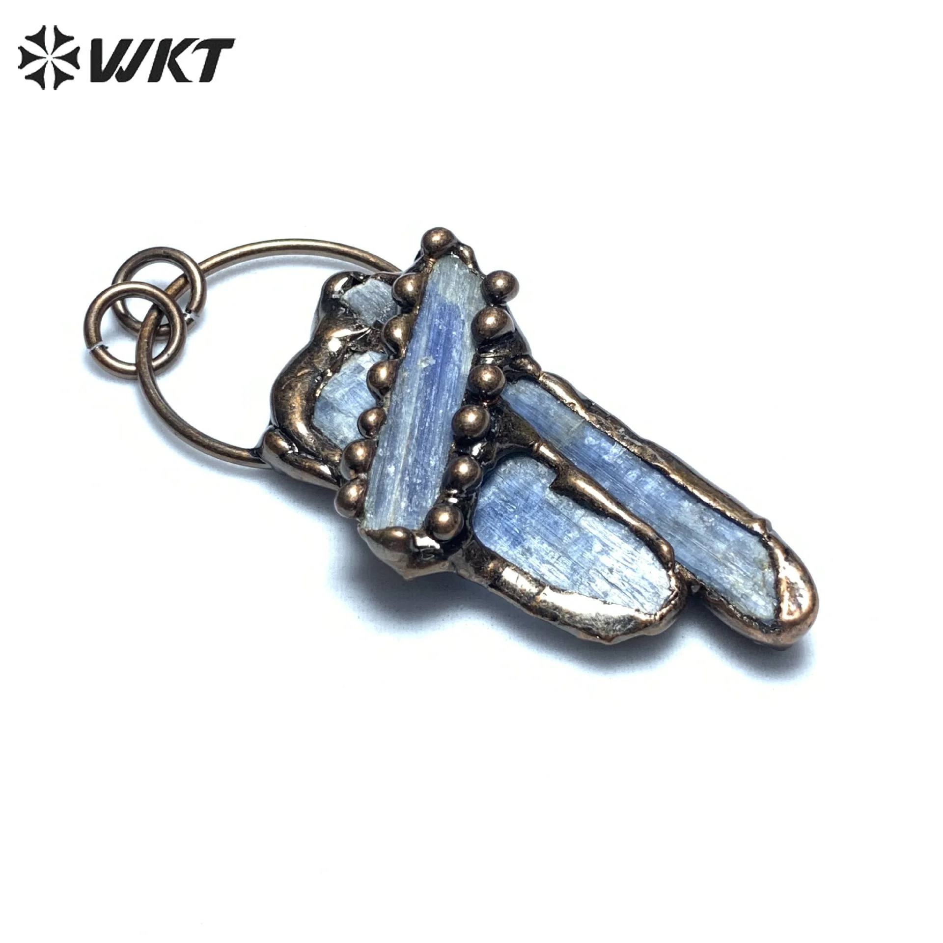 

WT-P1819 Unique randomly shape natural Raw blue Kyanite stone pendant women vintage style antique copper plated pendant