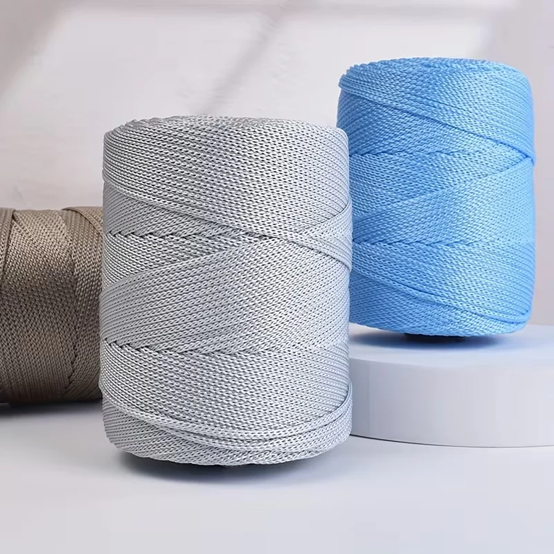 Leichtes, dickes Eisseidengarn, Hohlgarn, geeignet für handgemachtes Weben im Frühling und Sommer, DIY-Häkelgarn, kann zum Stricken von Taschen und Hüten verwendet werden.