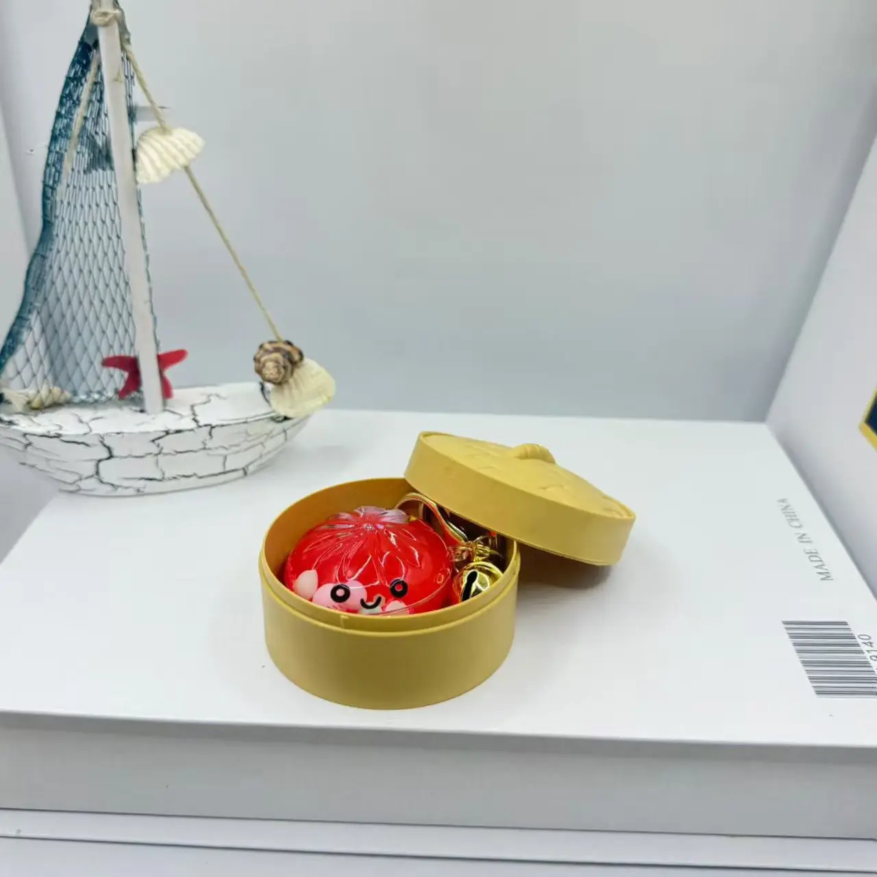 Bunter Ausdrucksstarker Plüschbrötchen-Schlüsselanhänger aus Acryl, niedlicher Cartoon-Dampfbrötchen-Anhänger mit Dampfgarer-Miniatur – Detail 6