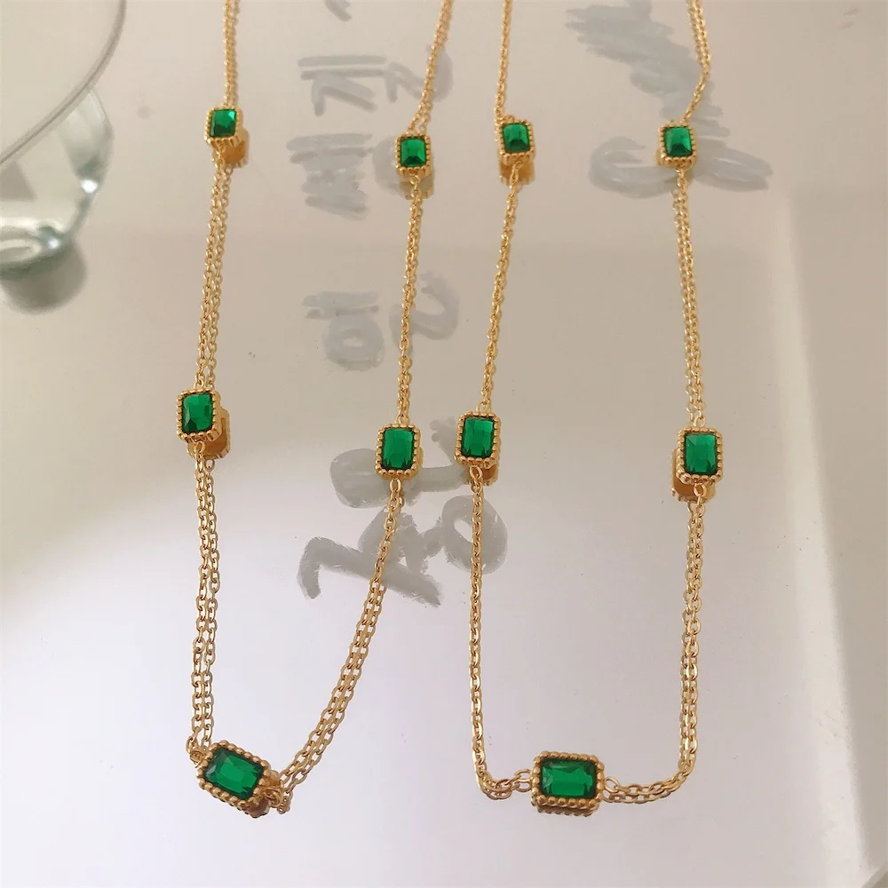 Retro 18k vergoldete Edelstahlkette mit einfachem grünem Kristall-Zirkon-Edelstein für Damen, Modeschmuck – Detail 5