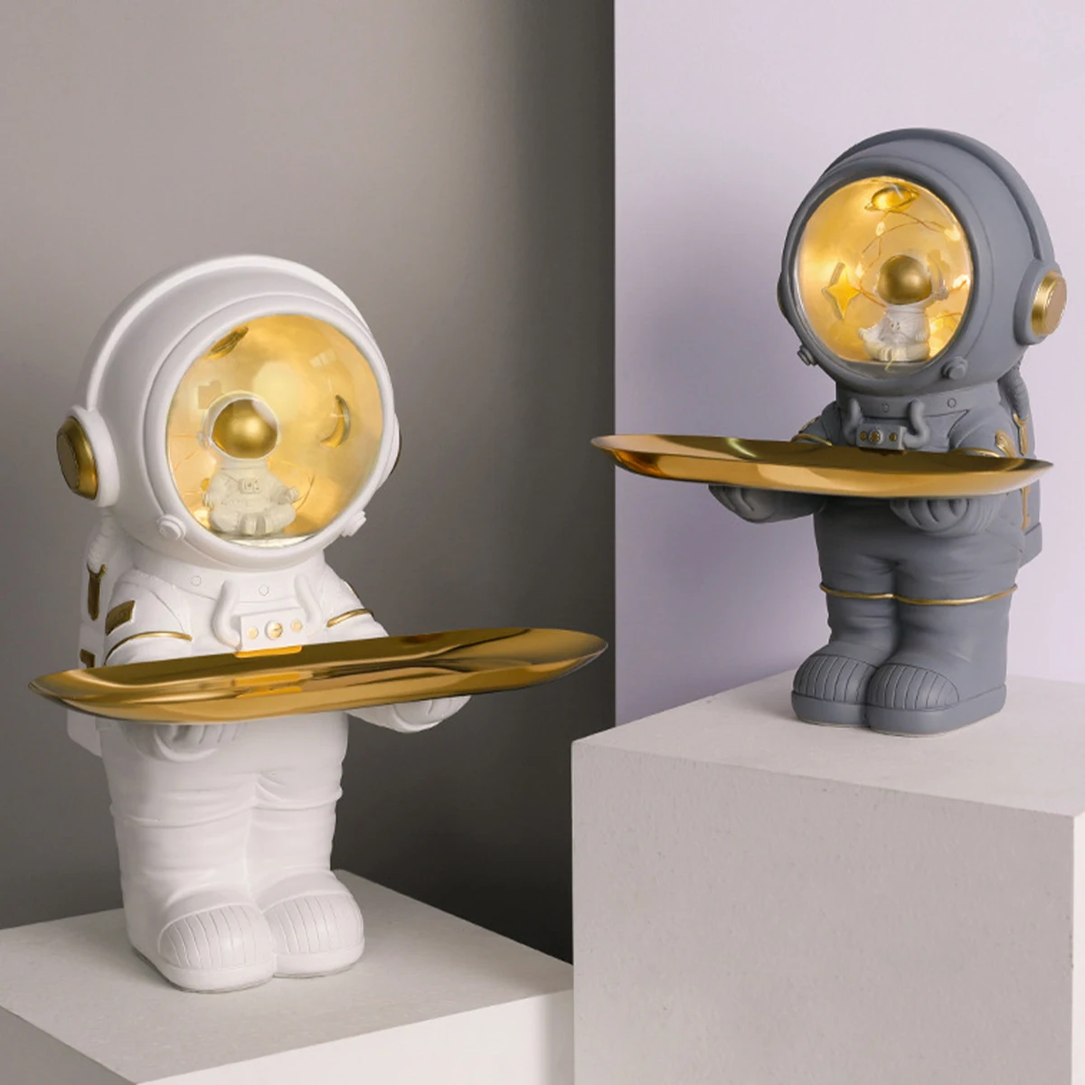 Creative Astronaut Statue Storage Tray Nordic Home Decor Desk Storage Astronaut Figurine Living Room Table Decor Key Storage