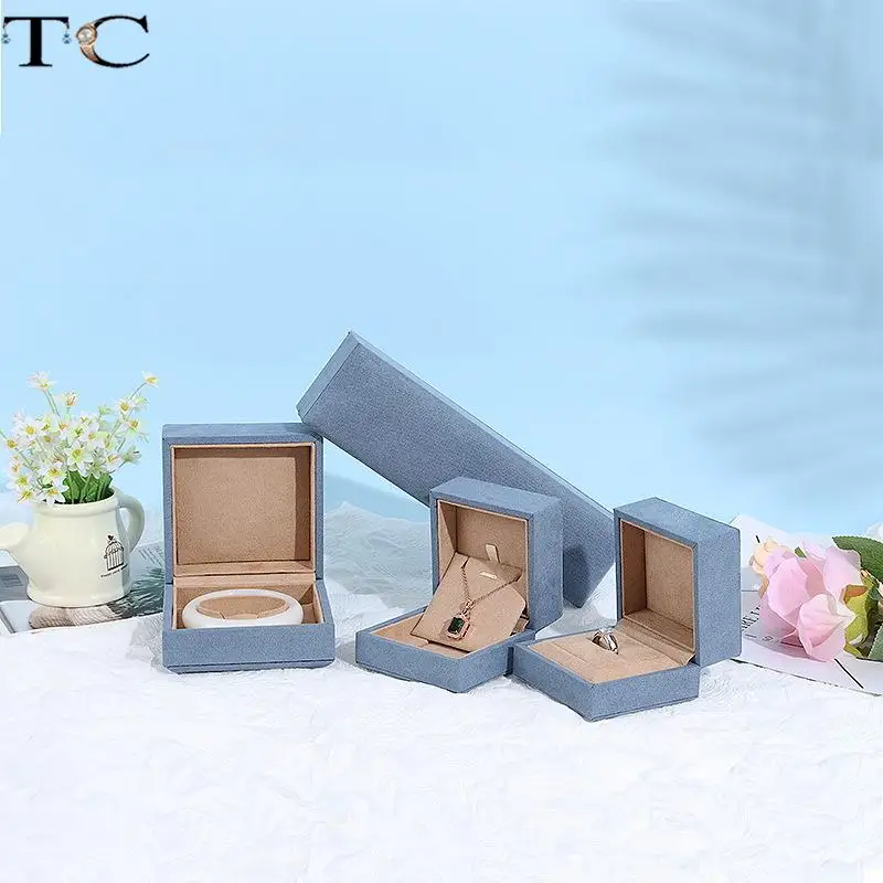 

Misty Blue Microfiber Jewelry Box Proposal Ring Box Bracelet Necklace Gift Packing Box Jewelry Jewelry Storage Box