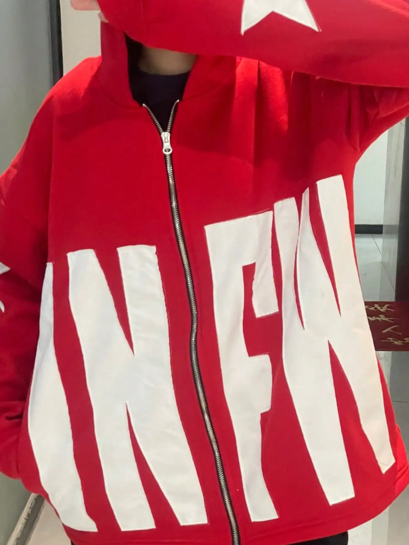 INFW سترات الخريف للمرأة فضفاضة تناسب سترة الصوف الأمريكية الرجعية الأحمر زمم هوديي الشارع الهيب هوب نمط سترة للجنسين #5