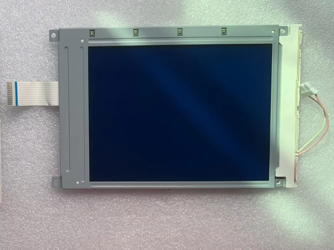 Layar tampilan LCD LM32019P2