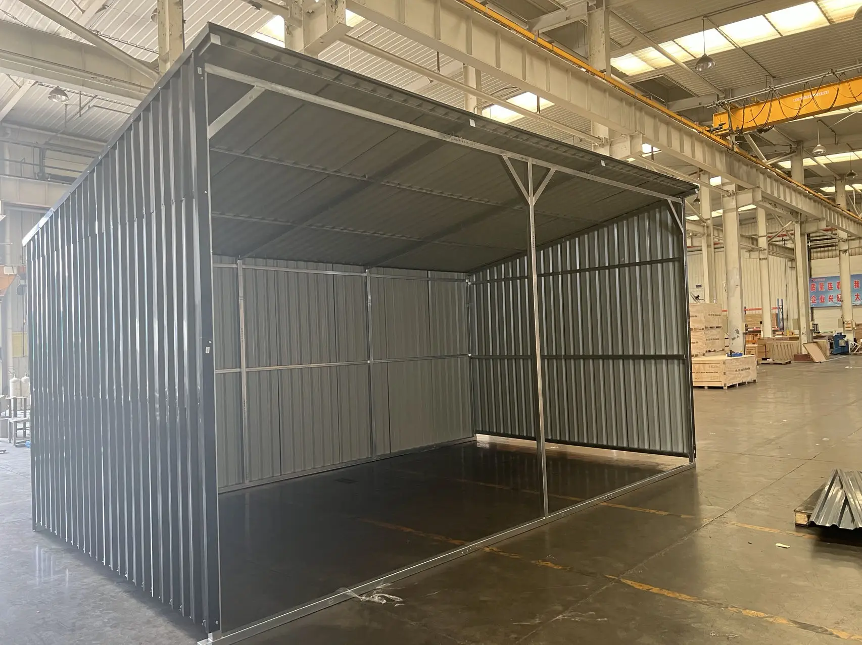 Capannone da giardino durevole per riparo in metallo per bestiame