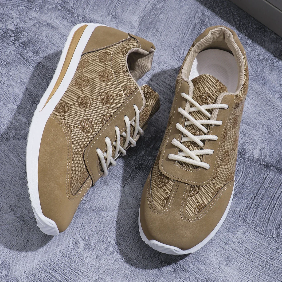 Women Sneakers Fashion New Luxury Brand Sneakers Women Khaki Plus Size Comfortable Basketball Shoes for Women Zapatos De Mujer
