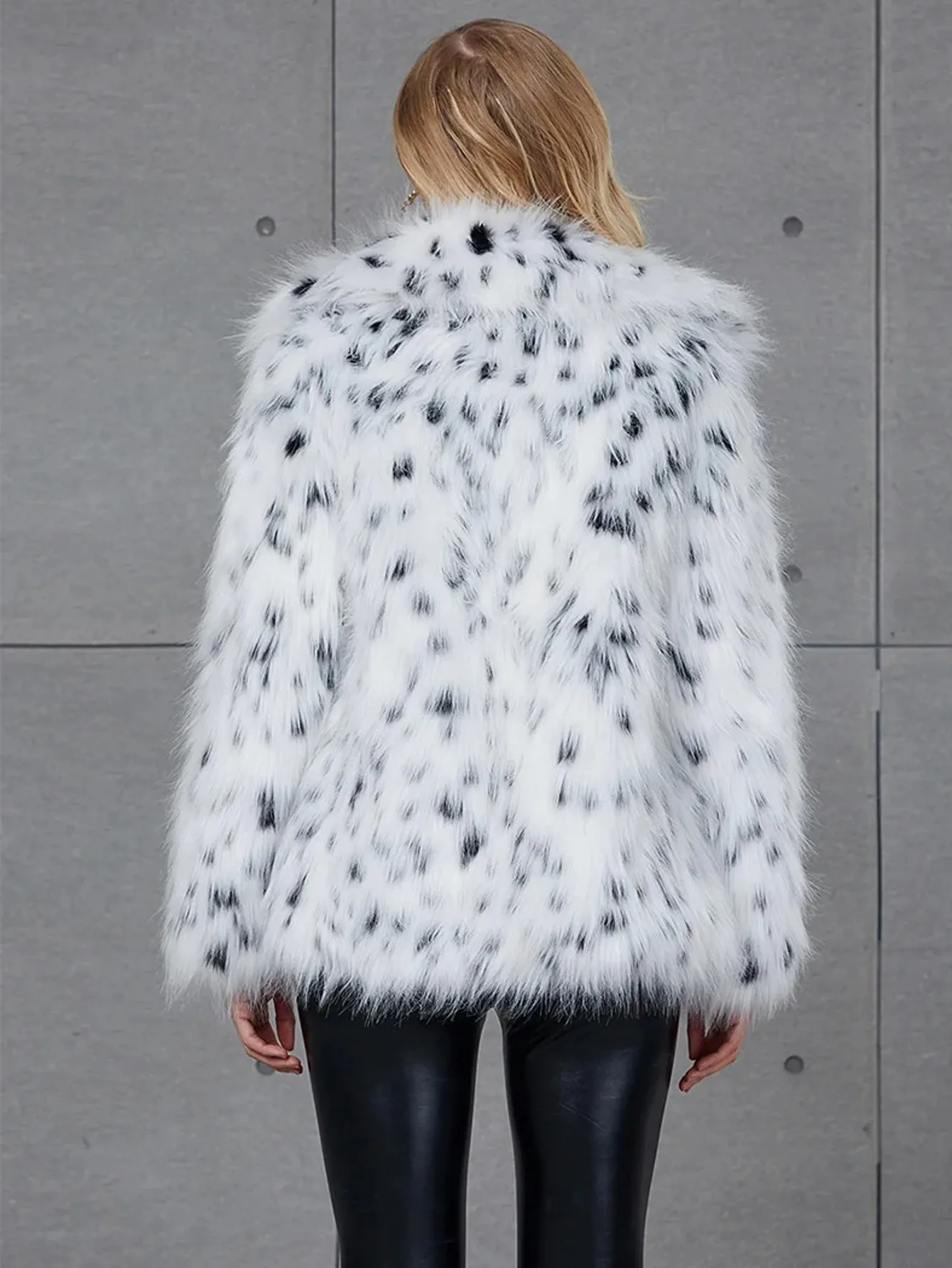 Women's Fashion Faux Fur Coat Casual Comfort Women's Black And White Leopard Point Autumn/Winter Warm Lapel Jacket