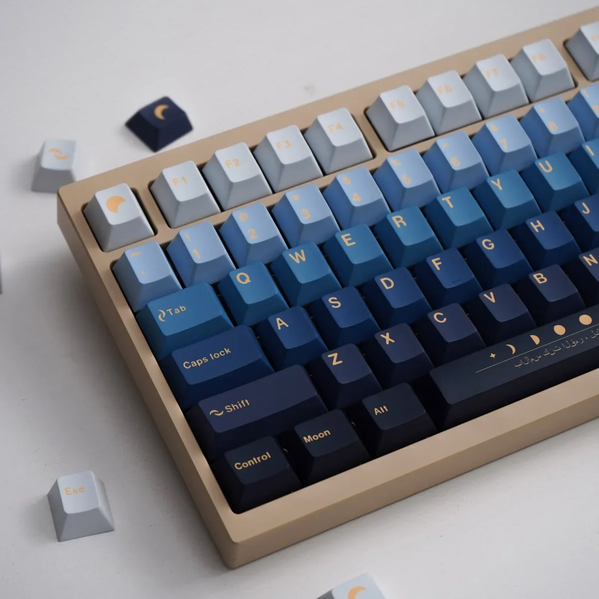 

Gradual change blue full set of mechanical keyboard keycap 152 keys PBT sublimation original height