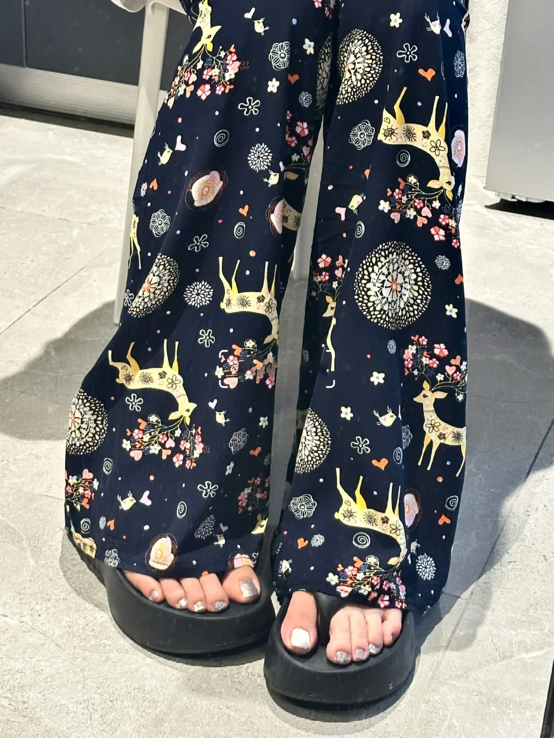 ワイドレッグパンツ ヨガ レディース 春 フリル シフォン ヒップスター 軽量 プリーツ レジャー 通気性 シックな美学 パンツ シンプル