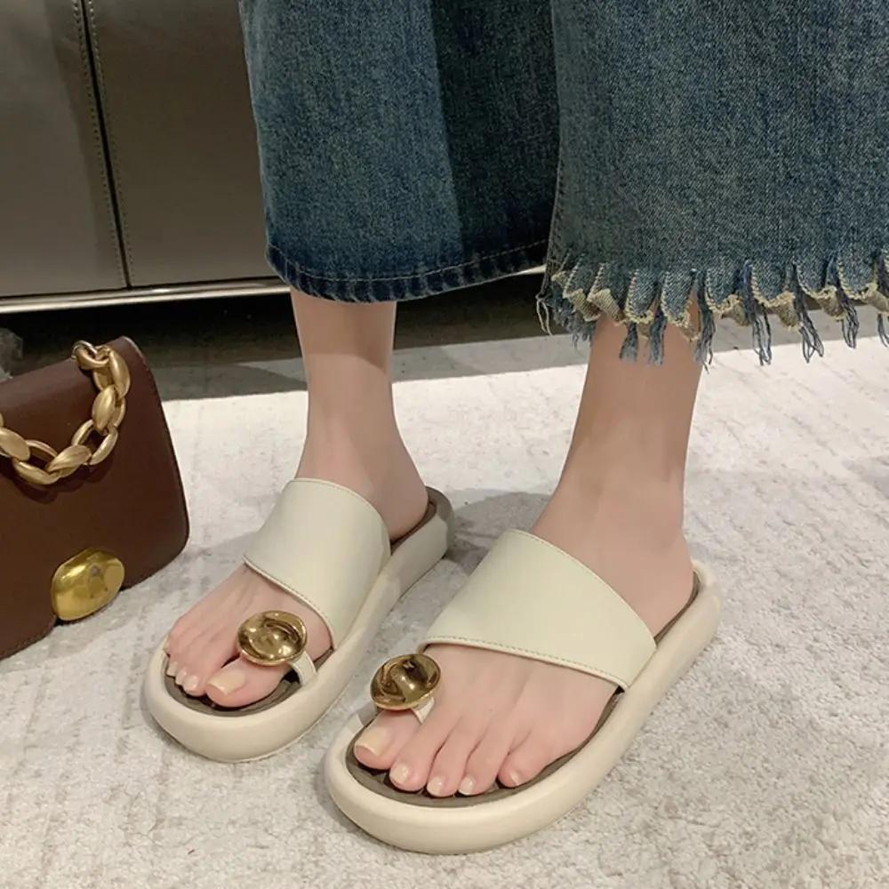 

Элегантные тапочки с носком на толстой подошве, женские тапочки из искусственной кожи из ПВХ на плоской подошве, нескользящая пляжная обувь, шлепанцы, женские сандалии