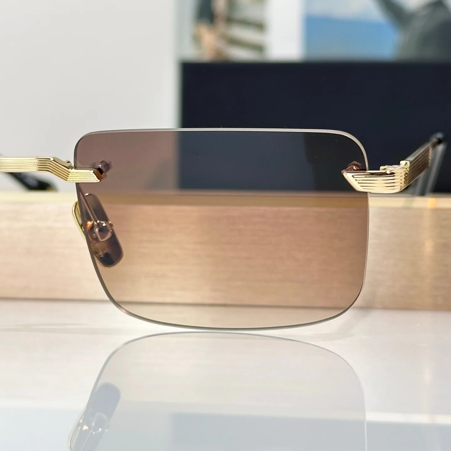 WOLF I Men Women Sunglasses,Luxury Minimal Rimless Shades,UV400 Gradient Brown Lens,Stand Out On Any Occasion,Grab Compliments